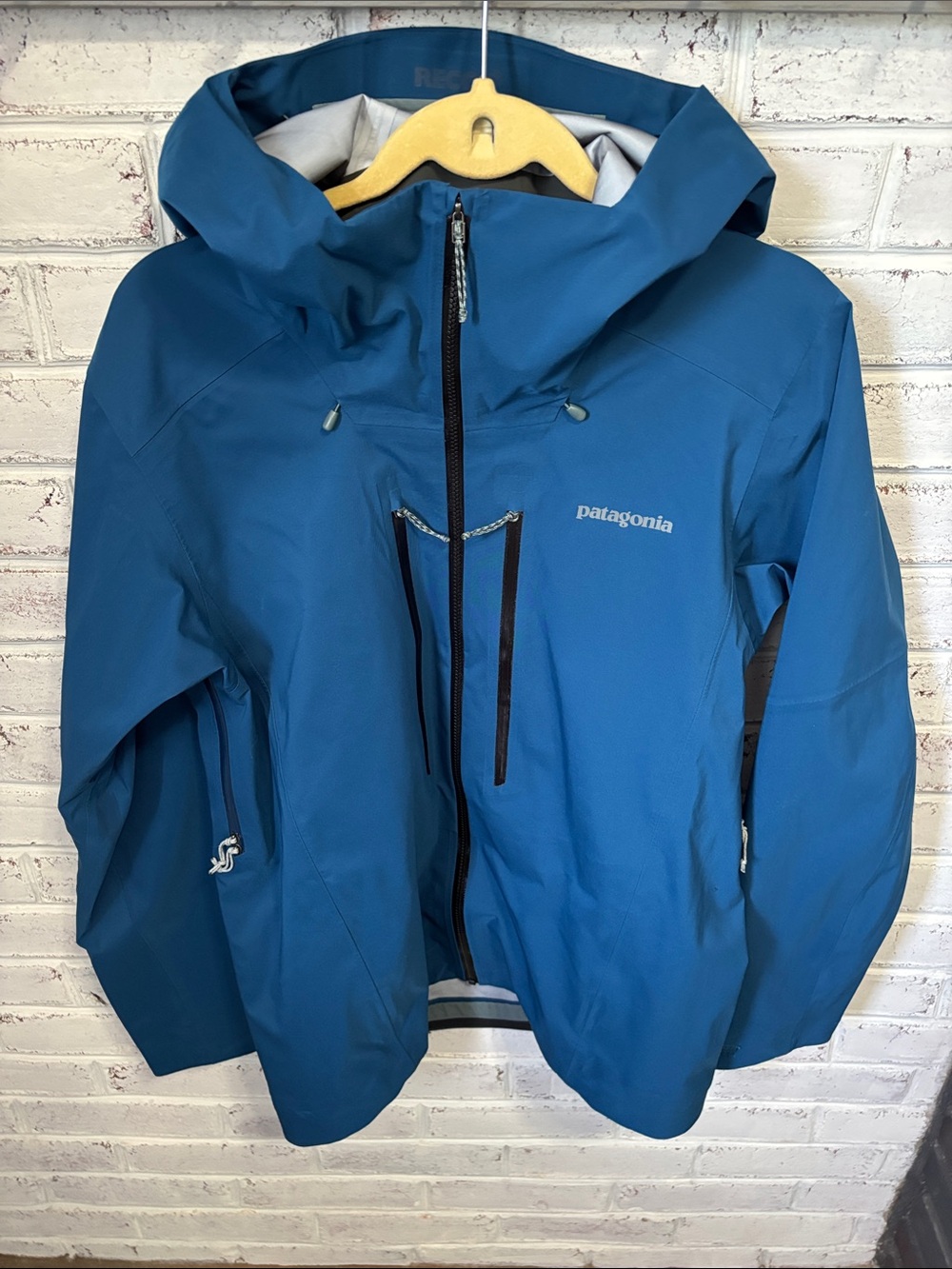 Patagonia Stormstride Jacket Designed for Skiing Size Small